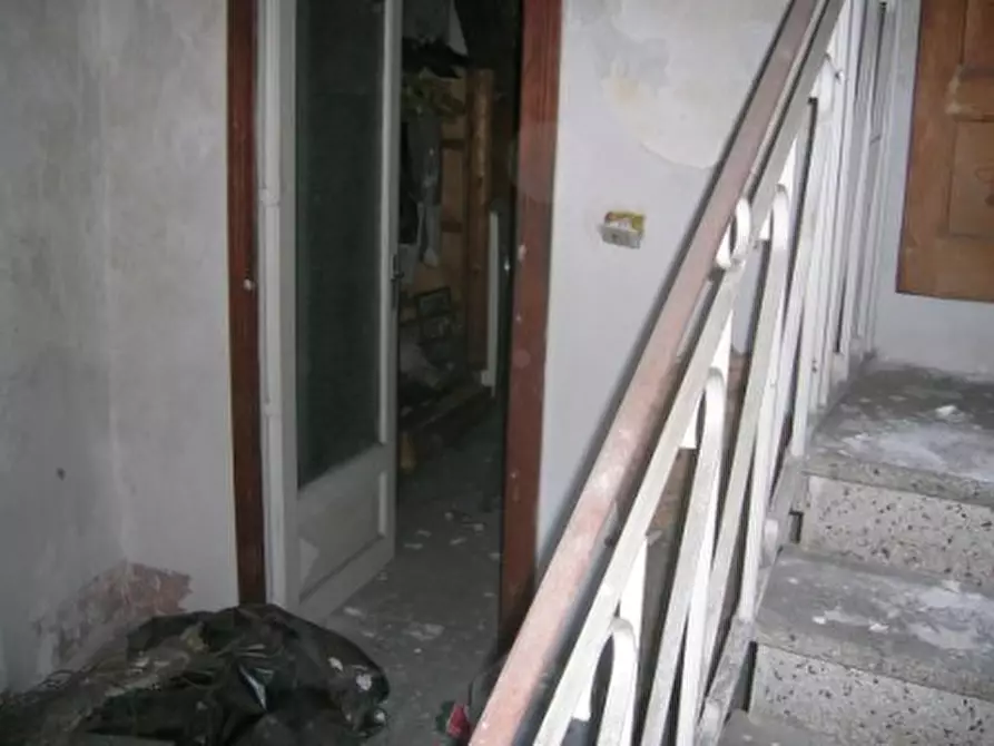 Immagine 2 di Villa in vendita  a Adrano