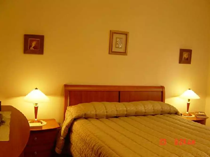 Immagine 2 di Villa in vendita  a Biancavilla
