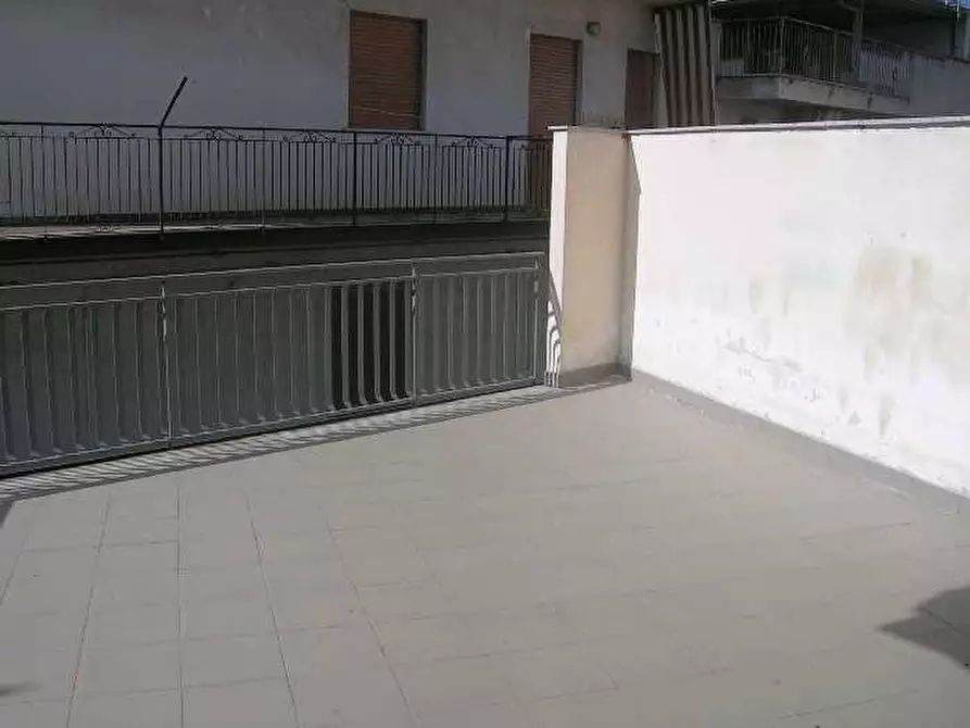 Immagine 2 di Appartamento in vendita  a Giardini-Naxos
