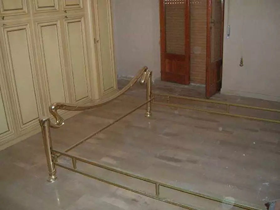 Immagine 5 di Villa in vendita  a Adrano