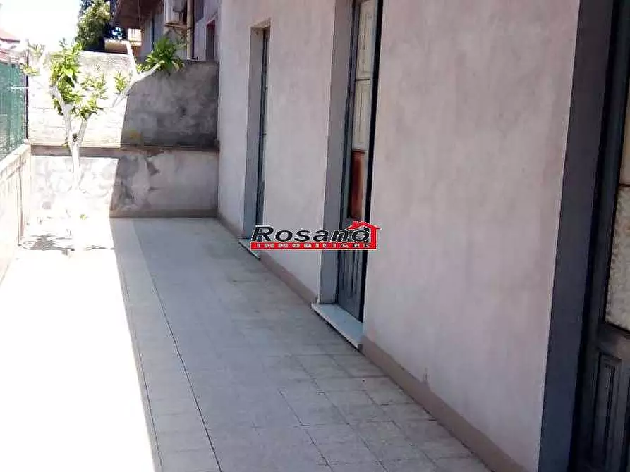 Immagine 3 di Villa in vendita  a Biancavilla