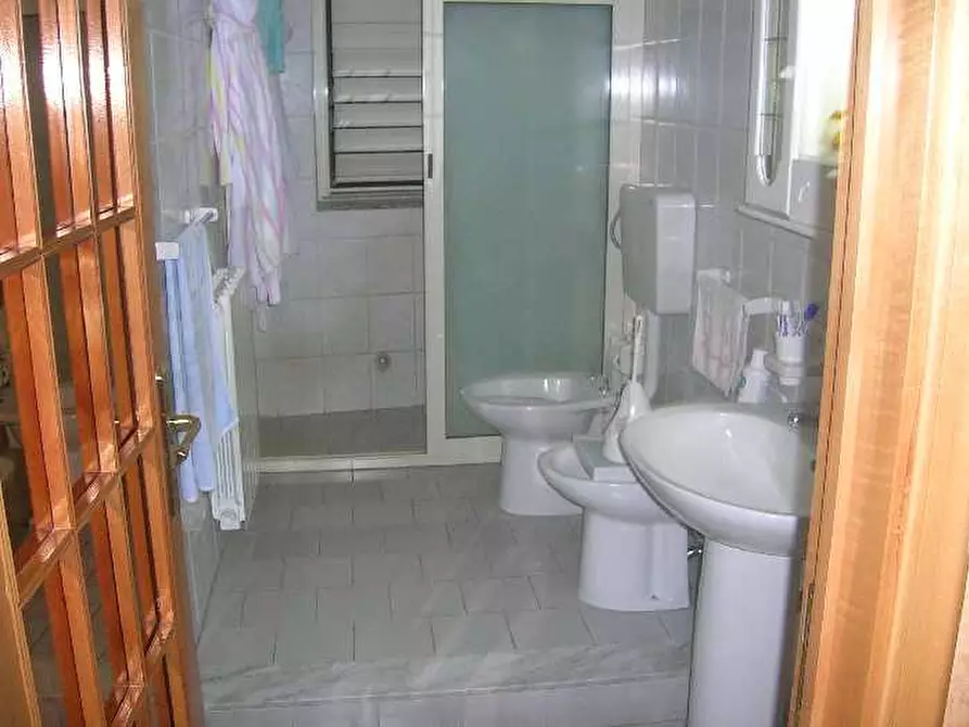 Immagine 5 di Appartamento in vendita  a Biancavilla