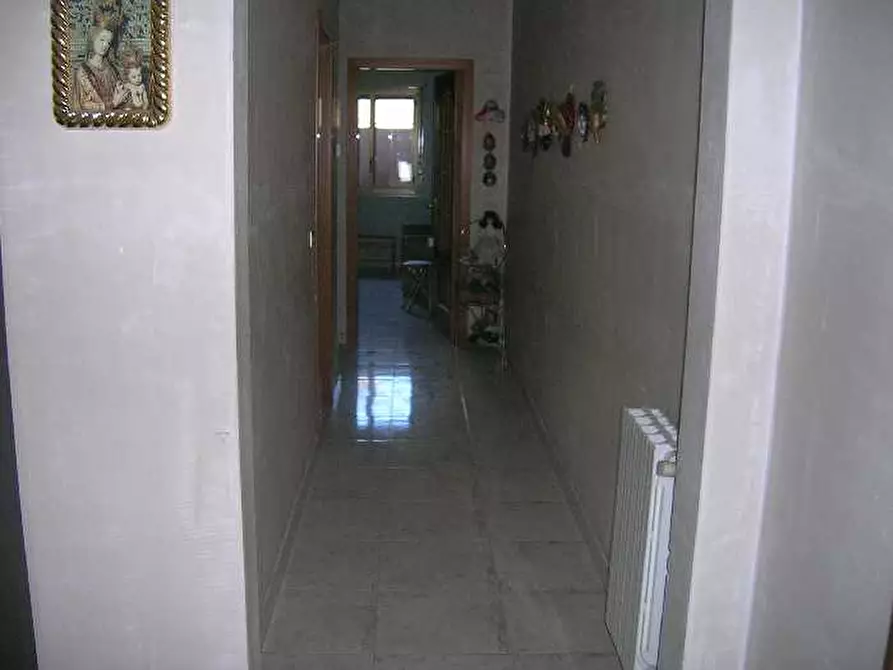 Immagine 2 di Villa in vendita  a Biancavilla
