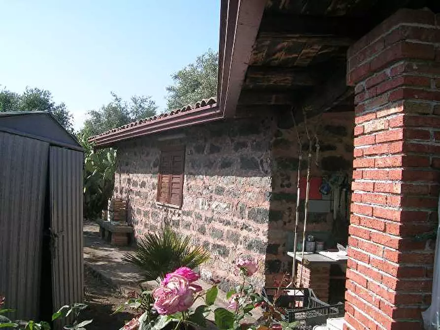Immagine 5 di Rustico / casale in vendita  a Adrano