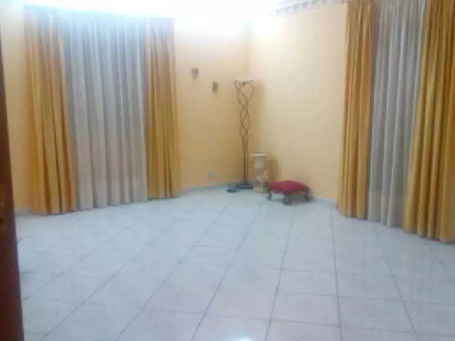 Immagine 5 di Appartamento in vendita  a Santa Maria Di Licodia