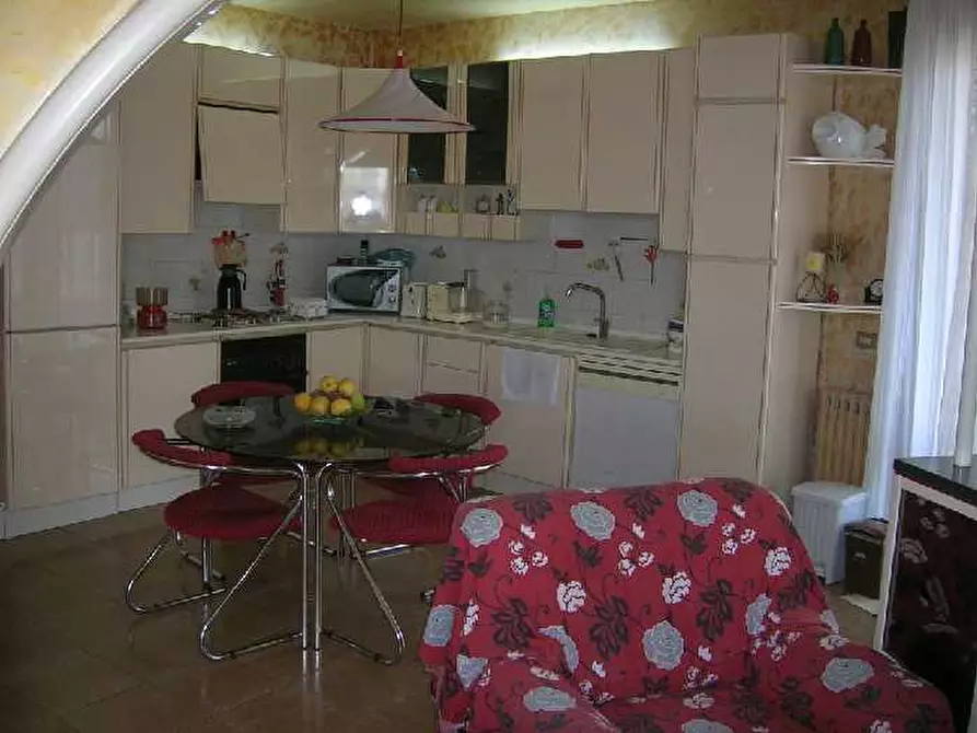 Immagine 4 di Villa in vendita  a Santa Maria Di Licodia