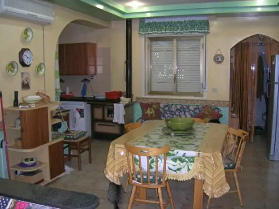 Immagine 3 di Villa in vendita  in Via cavaliere bosco a Santa Maria Di Licodia