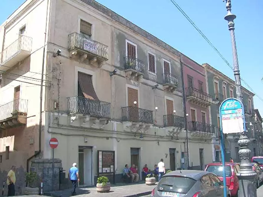 Immagine 1 di Appartamento in vendita  in P.zza Roma a Biancavilla