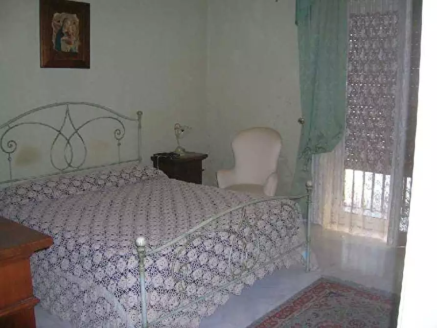 Immagine 4 di Appartamento in vendita  a Biancavilla