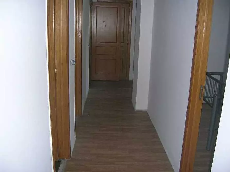 Immagine 2 di Appartamento in vendita  in P.zza saragat a Adrano
