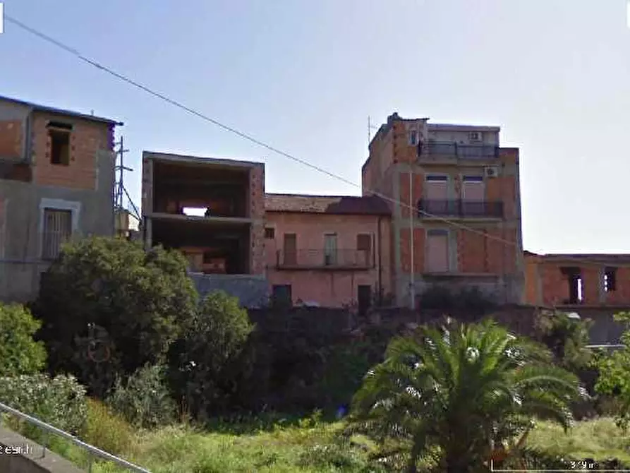 Immagine 2 di Villa in vendita  in Via Vittorio Emanuele a Biancavilla