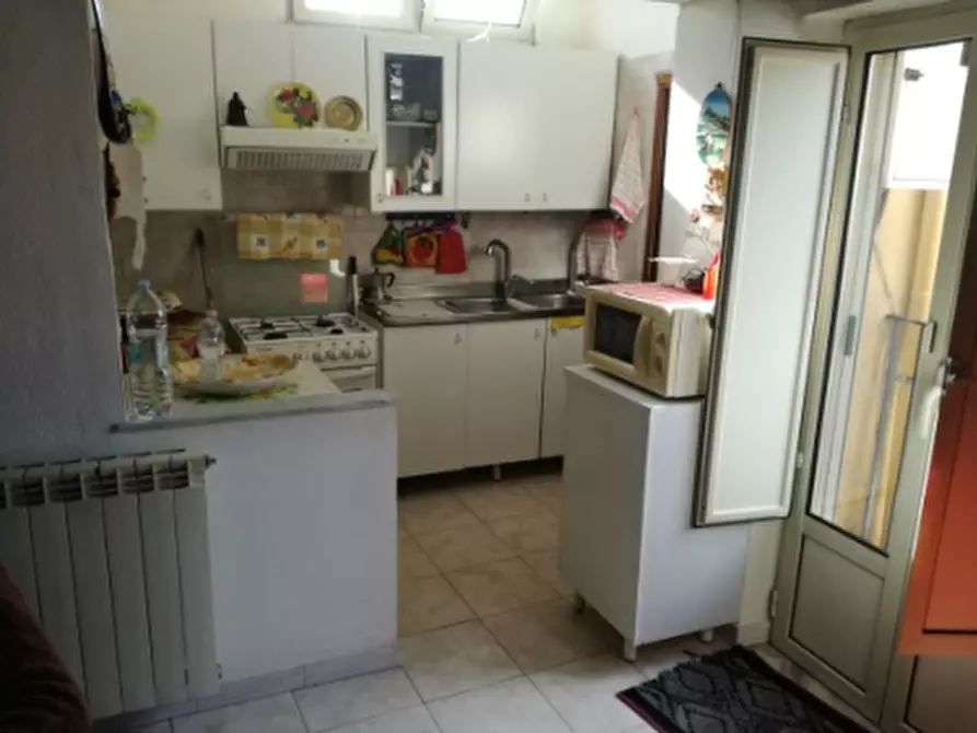 Immagine 3 di Stabile in vendita  a Adrano