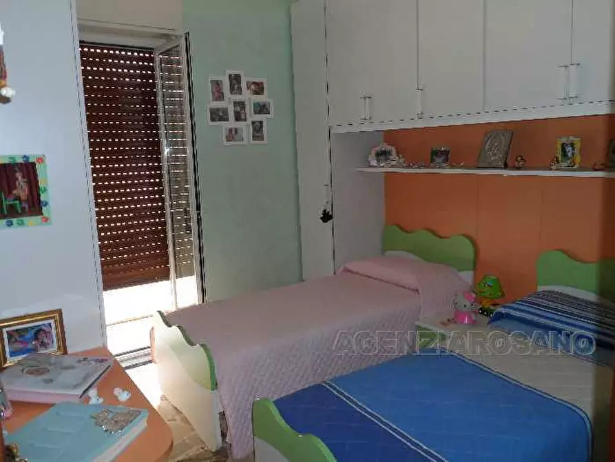 Immagine 4 di Villa in vendita  in Via pascoli a Biancavilla