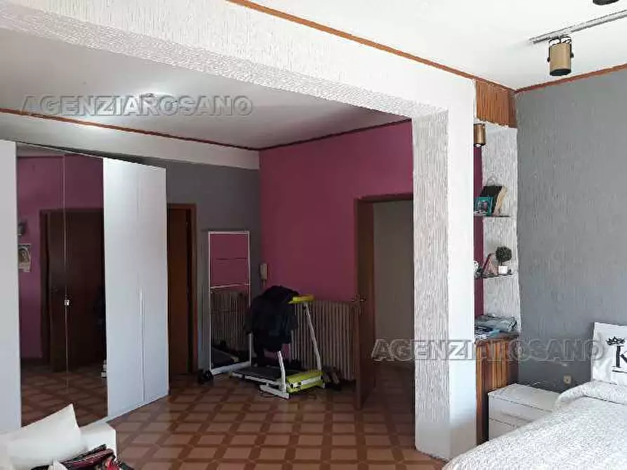 Immagine 5 di Appartamento in vendita  in Via vittorio emanuele a Biancavilla