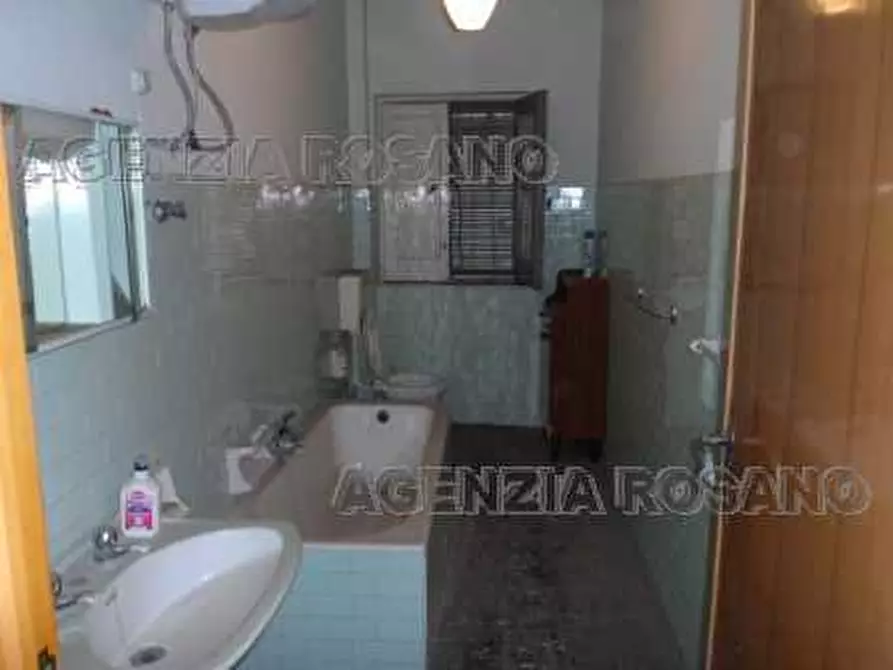 Immagine 4 di Appartamento in vendita  in Via luigi capuana a Biancavilla
