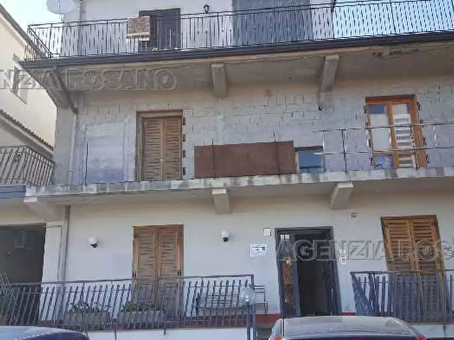 Immagine 2 di Appartamento in vendita  in Loc. SP229II VIALE ARTI E MEST a Biancavilla