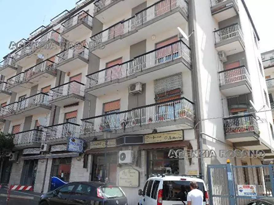 Immagine 2 di Appartamento in vendita  in Via VITTORIO EMANUELE III a Belpasso