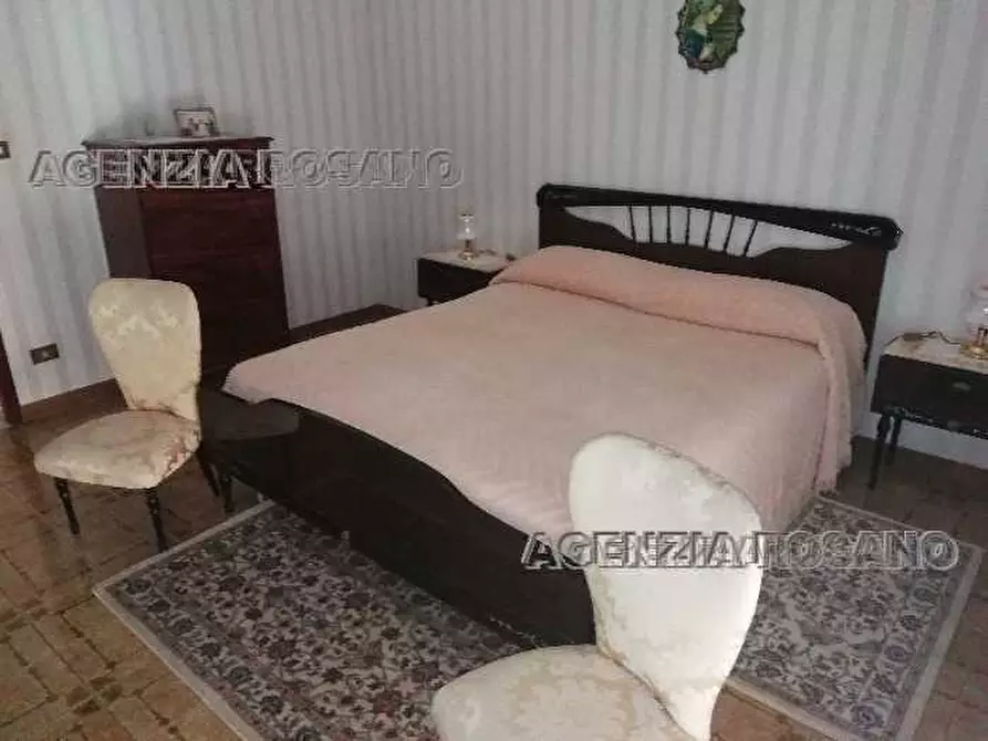 Immagine 3 di Villa in vendita  in Via Livorno a Biancavilla
