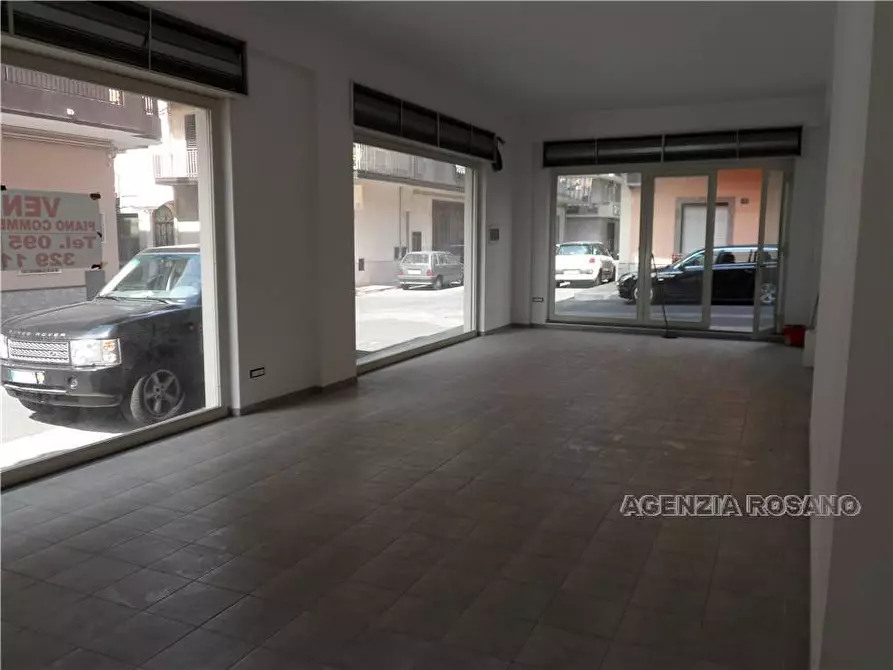 Immagine 3 di Attività commerciale in vendita  in Via CAPPUCCINI a Adrano