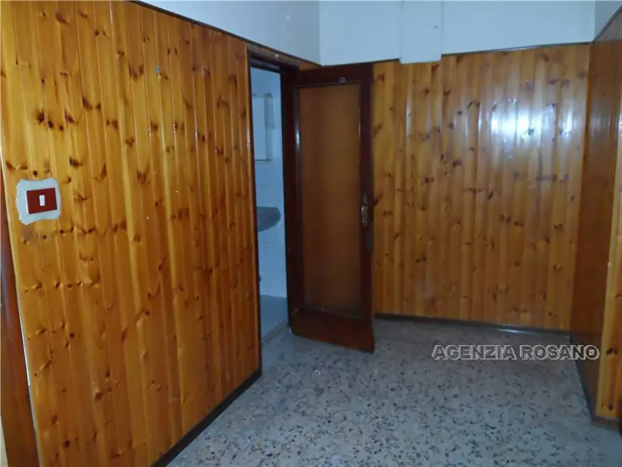 Immagine 4 di Appartamento in vendita  in Via catania a Adrano