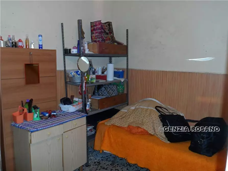 Immagine 3 di Villa in vendita  a Biancavilla