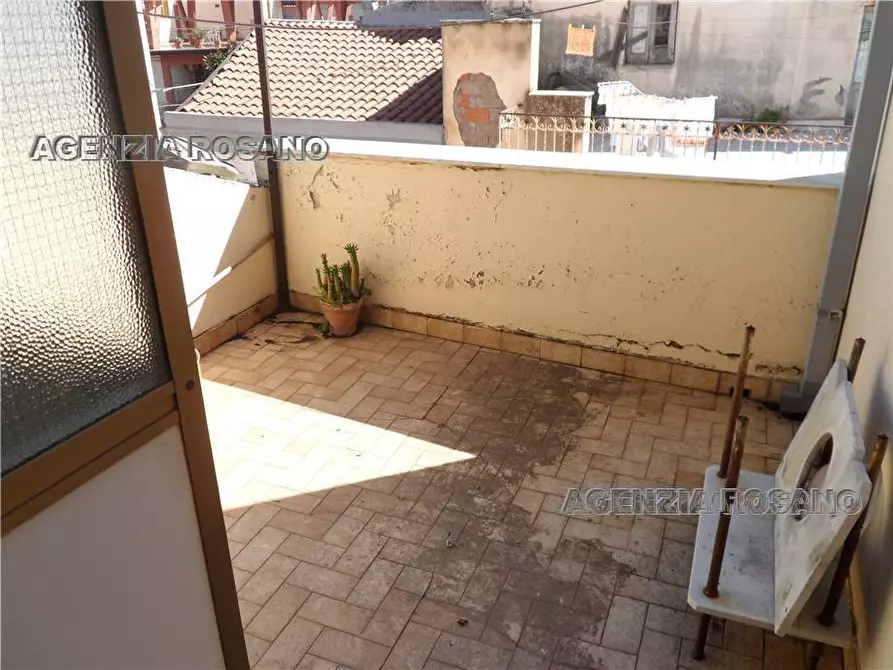 Immagine 5 di Villa in vendita  in Via bellini a Biancavilla