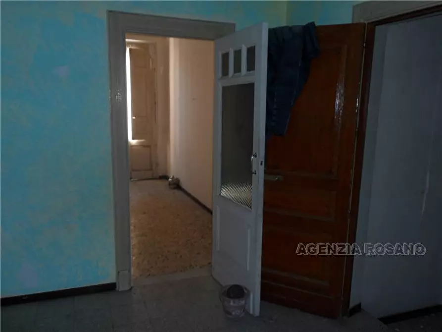 Immagine 3 di Villa in vendita  in Via bellini a Biancavilla