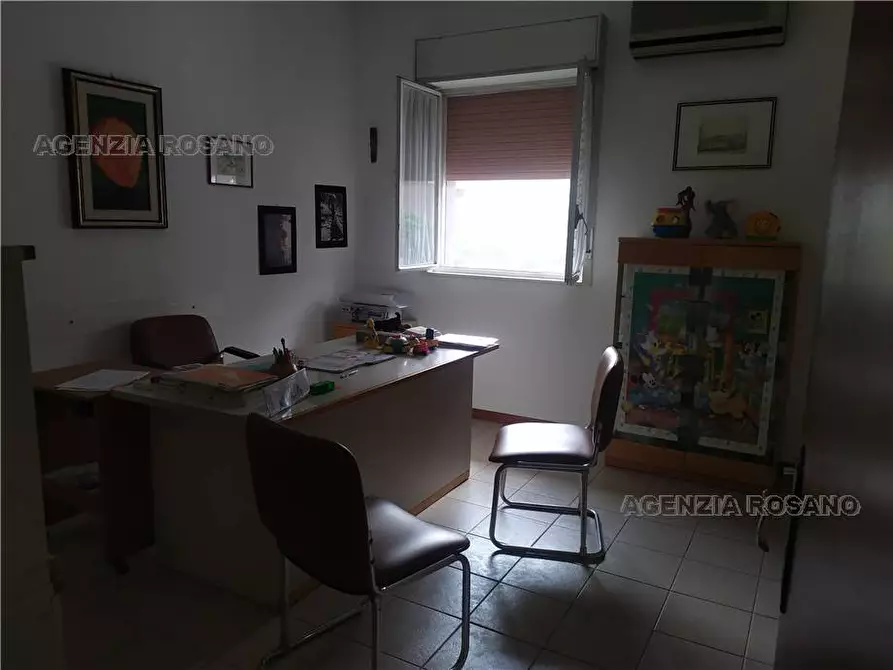 Immagine 5 di Appartamento in vendita  in Via AMEGLIO a Santa Maria Di Licodia