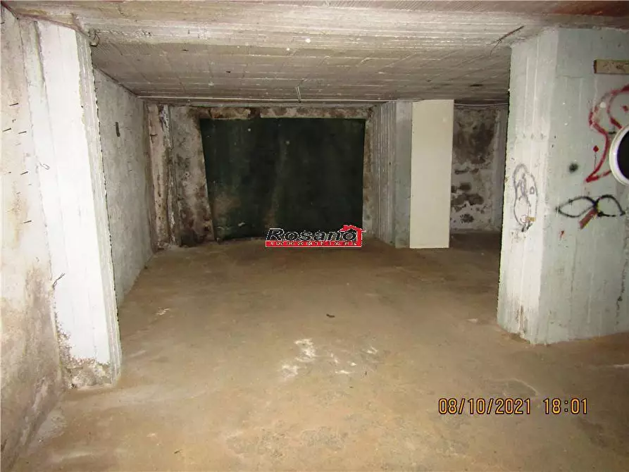 Immagine 4 di Stabile in vendita  in Via UMBERTO a San Pietro Clarenza