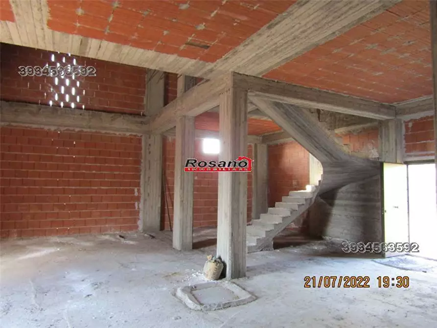 Immagine 3 di Capannone industriale in vendita  in Via del bottaio a Biancavilla