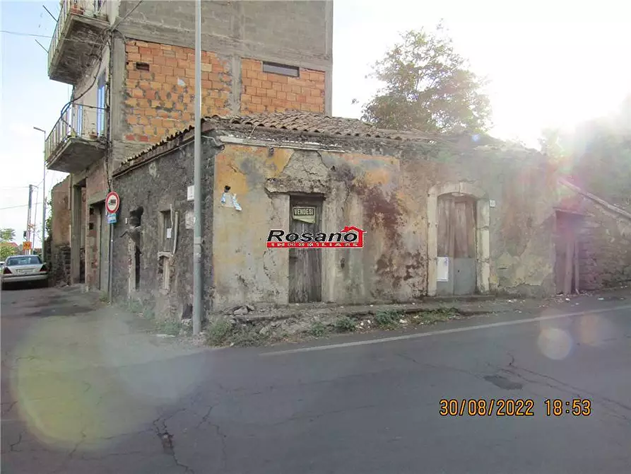 Immagine 1 di Rustico / casale in vendita  in Via IMBRIANI a Ragalna
