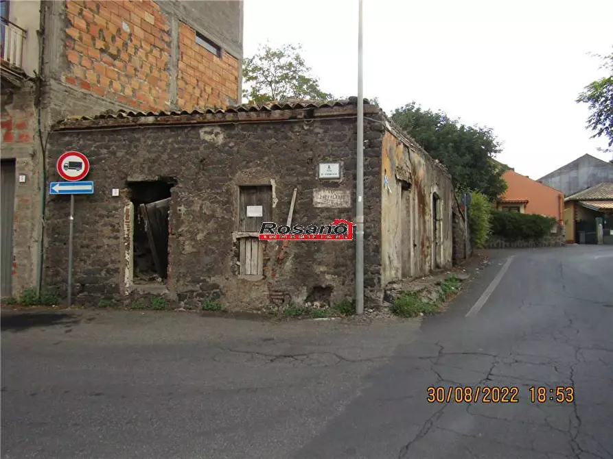 Immagine 2 di Rustico / casale in vendita  in Via IMBRIANI a Ragalna