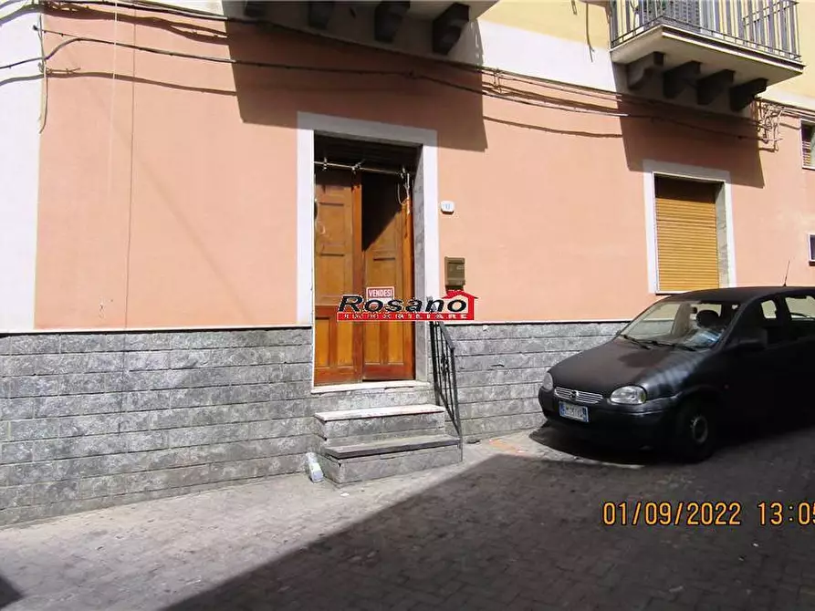 Immagine 1 di Appartamento in vendita  in Via SIMETO a Biancavilla