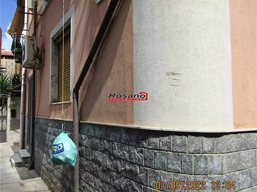 Immagine 3 di Appartamento in vendita  in Via SIMETO a Biancavilla