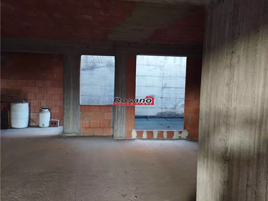 Immagine 5 di Stabile in vendita  in Via C.Colombo a Biancavilla