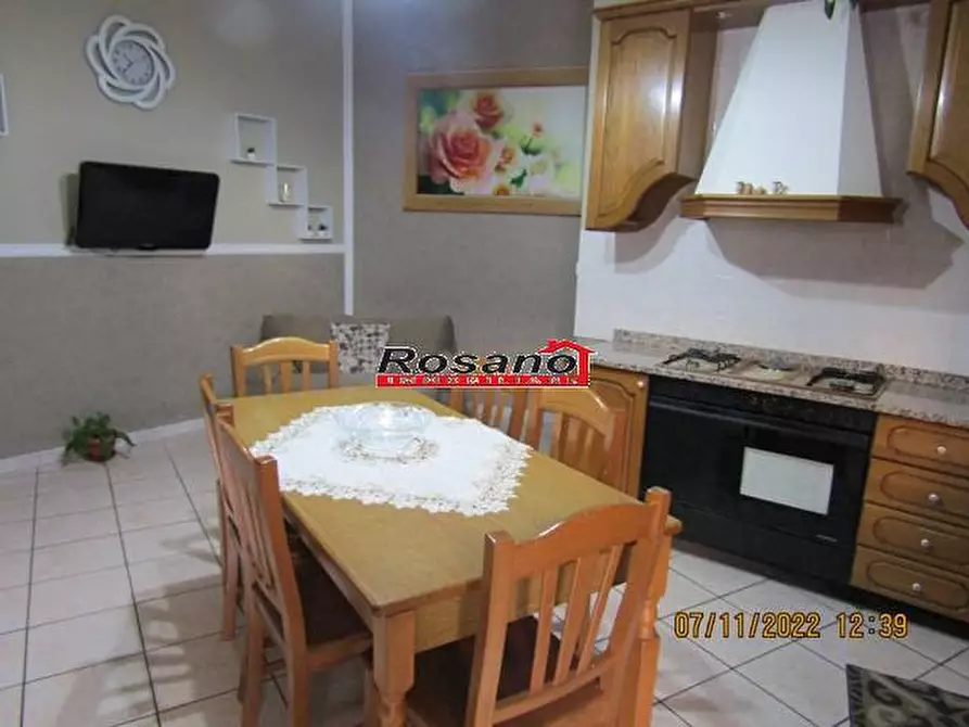 Immagine 2 di Villa in vendita  in Via LATINA a Biancavilla