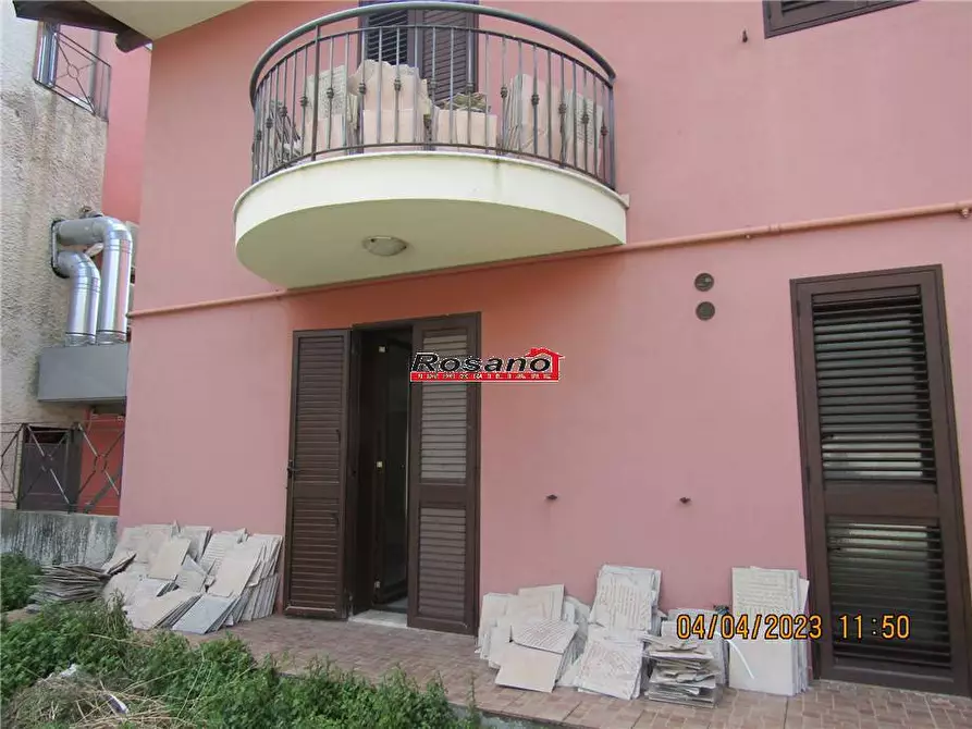 Immagine 3 di Villa in vendita  in Via SOLARIS a Biancavilla