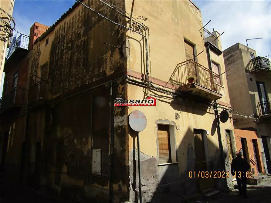 Immagine 2 di Villa in vendita  in Via ZAPPALA a Biancavilla