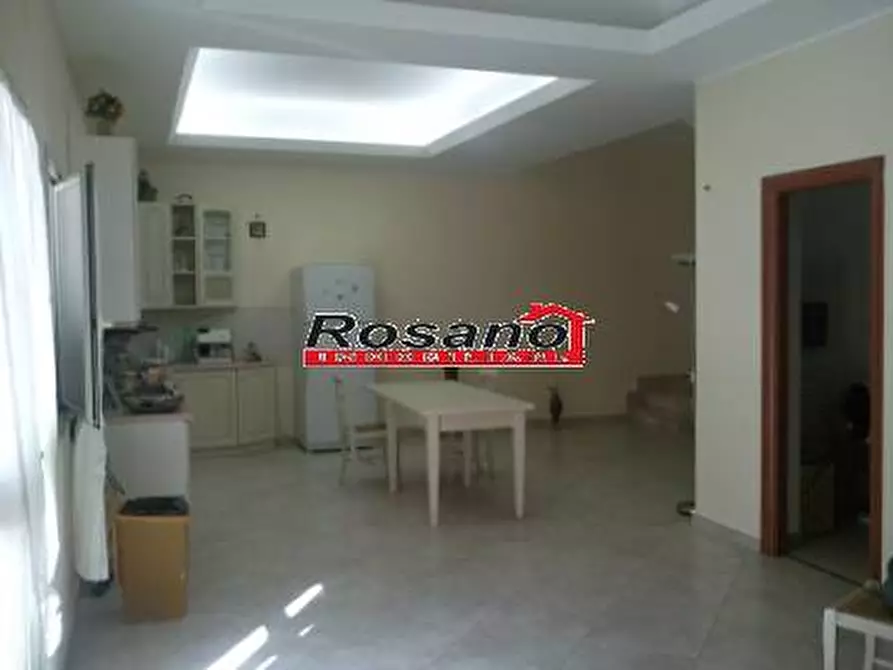 Immagine 3 di Villa in vendita  in Via ALDO MORO a Santa Maria Di Licodia