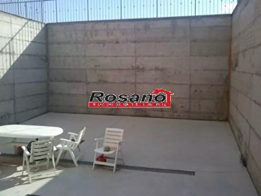 Immagine 4 di Villa in vendita  in Via ALDO MORO a Santa Maria Di Licodia