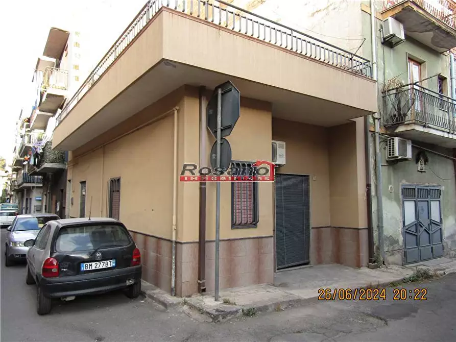 Immagine 2 di Villa in vendita  in Via CASTELLI a Biancavilla