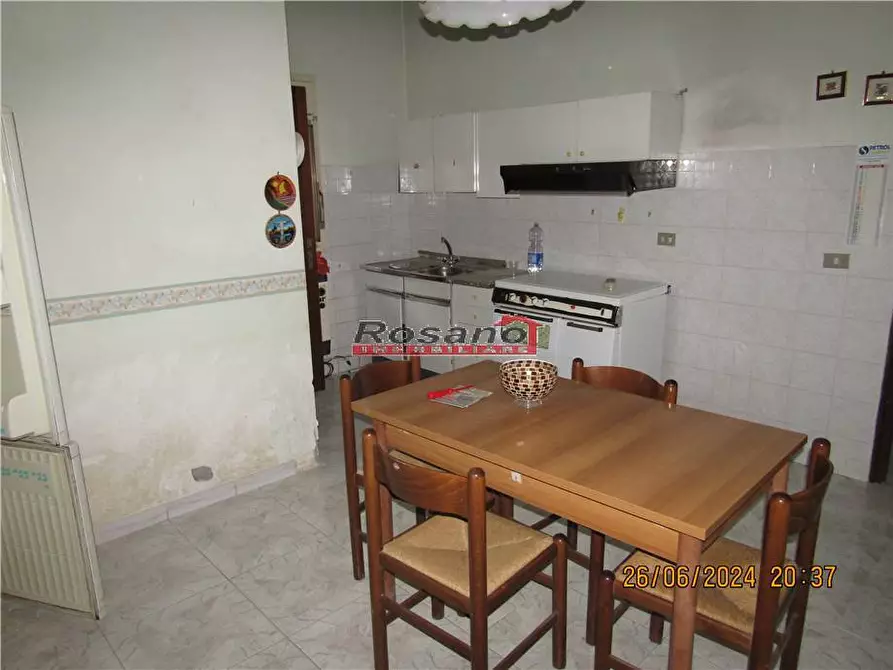 Immagine 5 di Villa in vendita  in Via CASTELLI a Biancavilla