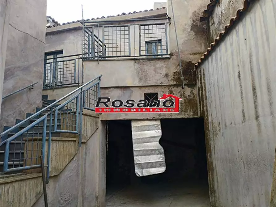 Immagine 4 di Villa in vendita  in Via VIRGILIO a Biancavilla