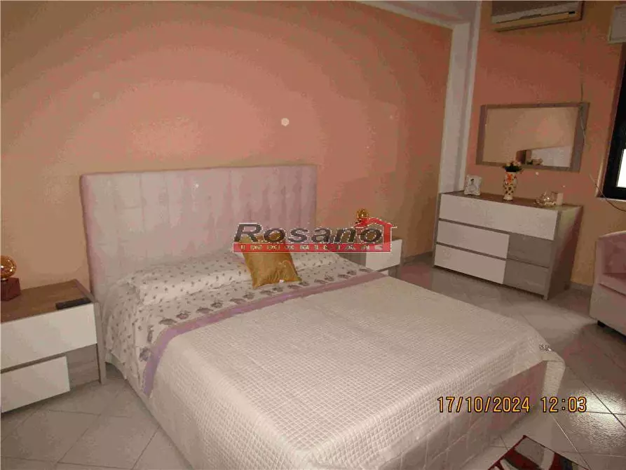Immagine 5 di Villa in vendita  in Via lussemburgo a Biancavilla