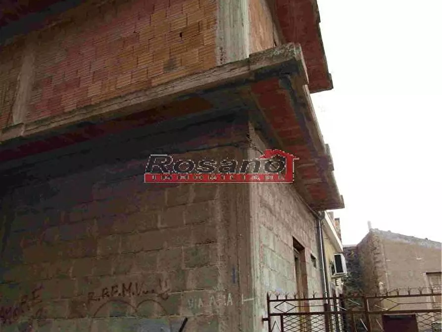 Immagine 2 di Villa in vendita  in Via luigi sturzo a Biancavilla