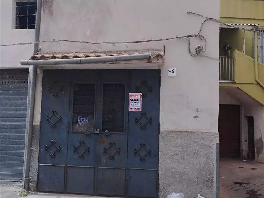 Immagine 1 di Garage in vendita  in Via spirito santo, 76 a Adrano