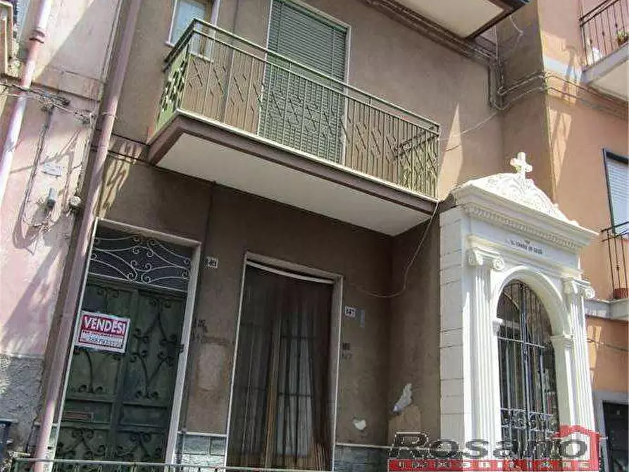 Immagine 1 di Villa in vendita  in Via ETNEA a Biancavilla
