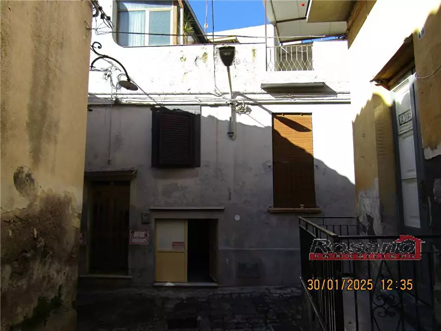 Immagine 2 di Villa in vendita  in Via FERRO a Biancavilla