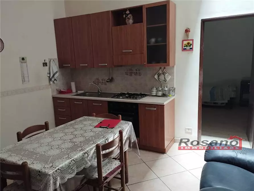 Immagine 4 di Villa in vendita  in Via PERUGIA a Biancavilla