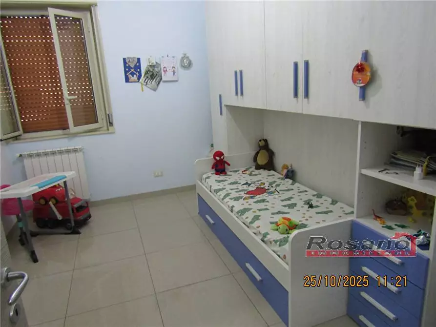Immagine 5 di Appartamento in vendita  in Via PESCARA a Biancavilla